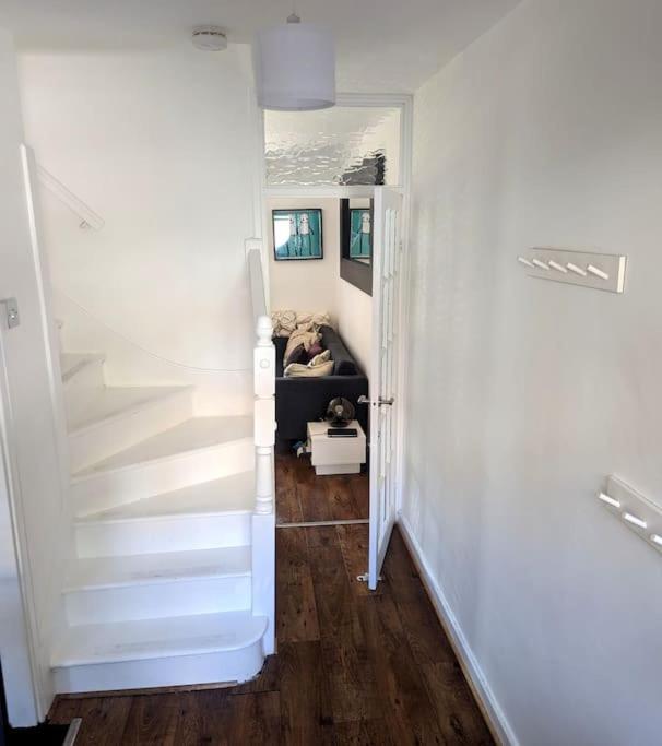 דירות לונדון Charming 2-Bed Garden Flat מראה חיצוני תמונה