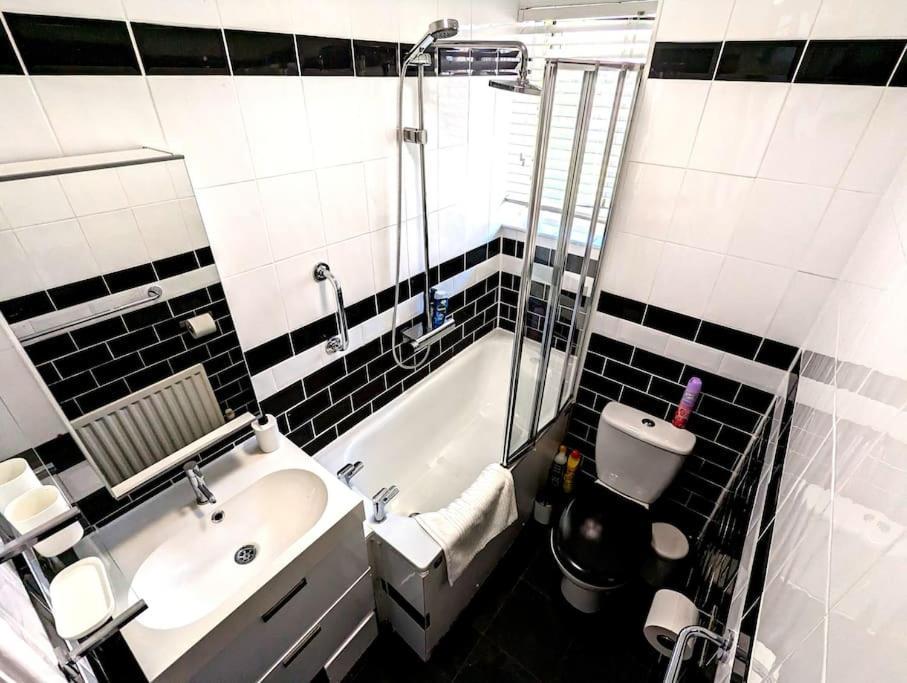 דירות לונדון Charming 2-Bed Garden Flat מראה חיצוני תמונה