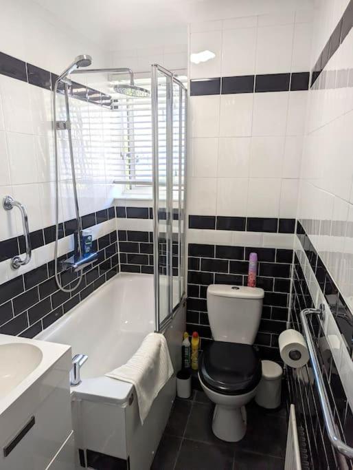 דירות לונדון Charming 2-Bed Garden Flat מראה חיצוני תמונה