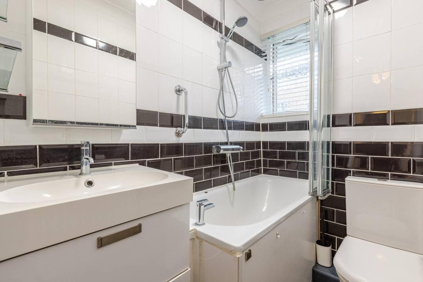 דירות לונדון Charming 2-Bed Garden Flat מראה חיצוני תמונה
